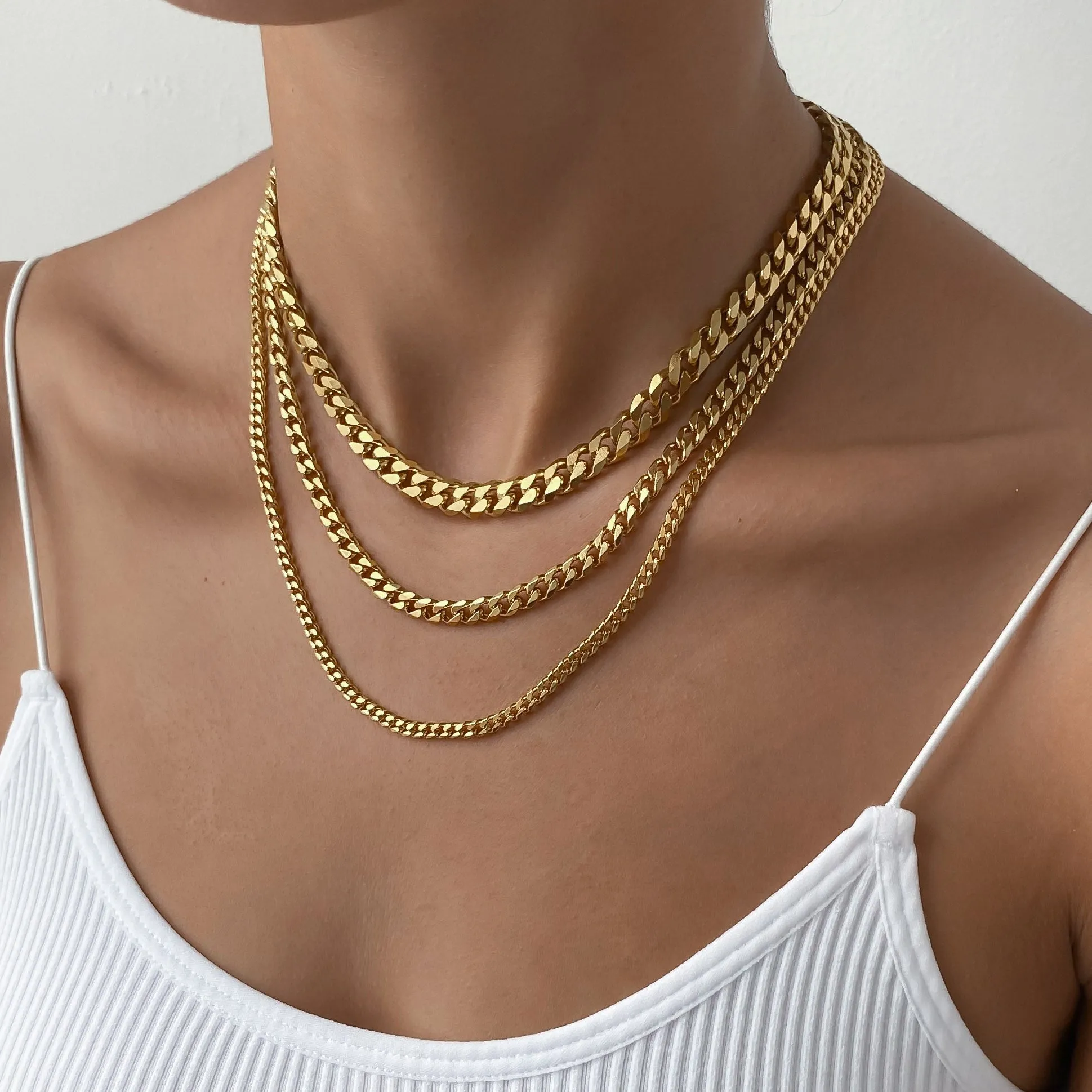 Classic Cuban Chain Gold