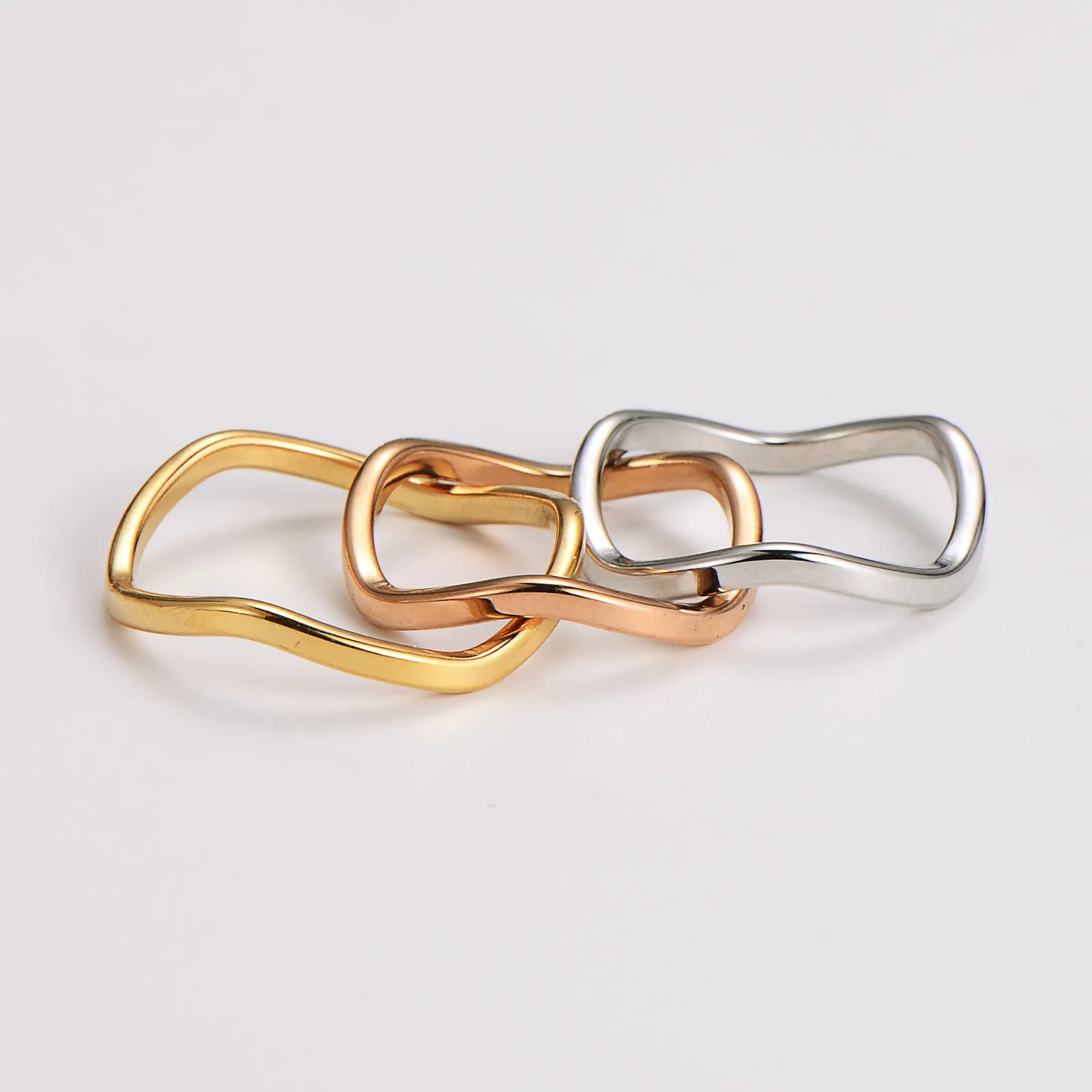 Minimalist Stripe Wave Stainless Steel Electroplating Rings