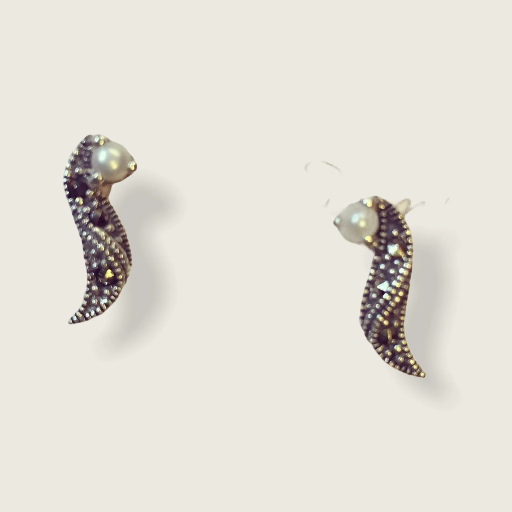 Pearl stud Wave Earrings Silver Marcasite Bridal