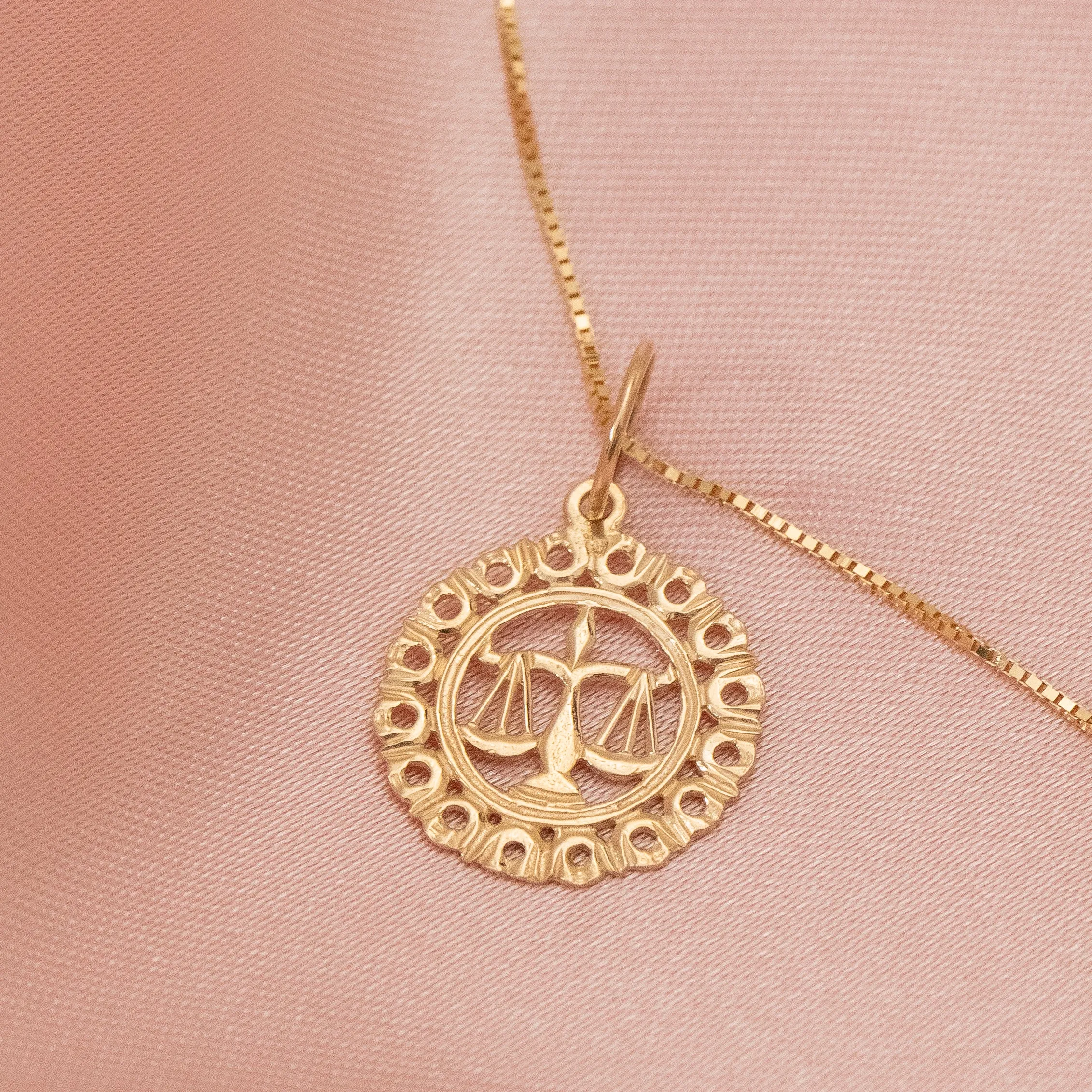 ZODIAC NECKLACE - LIBRA